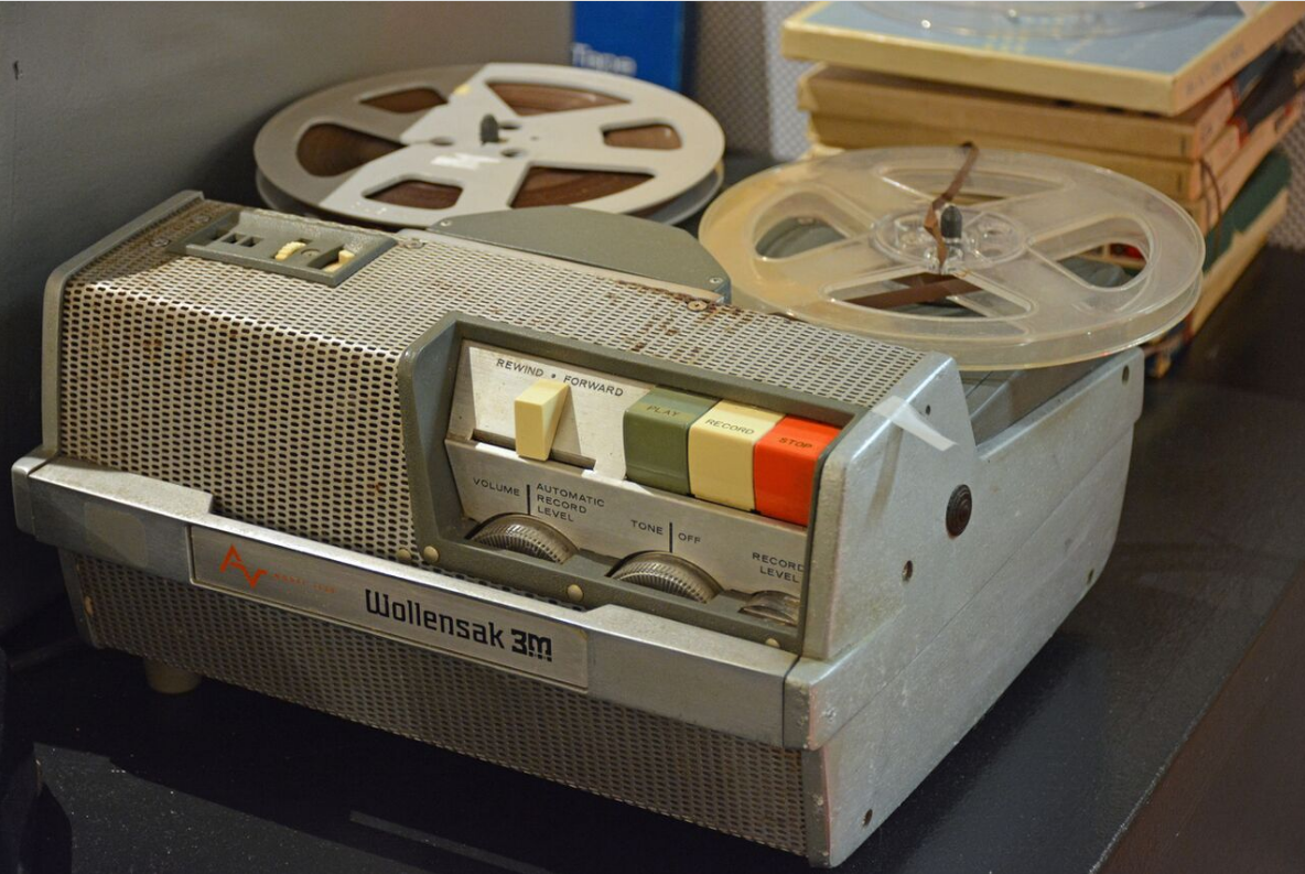 Reviving a Vintage 1960s Reel-to-Reel Tape Recorder and Ripping