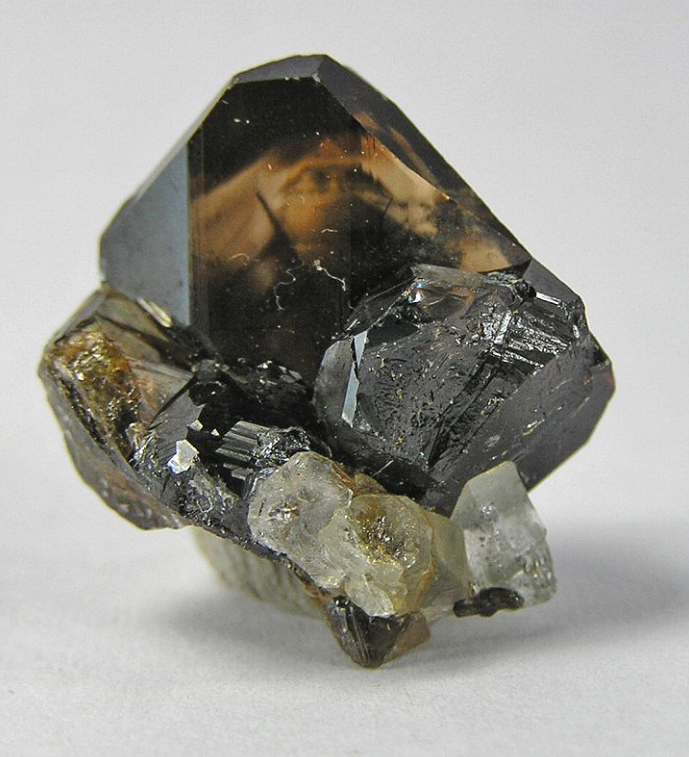 Cerianite-(Ce): Mineral information, data and localities.