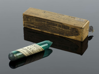 Anti-streptococci serum, France, 1888-1932