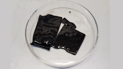 Gel Made of Polyacetylene Swollen by Sulfuric Acid